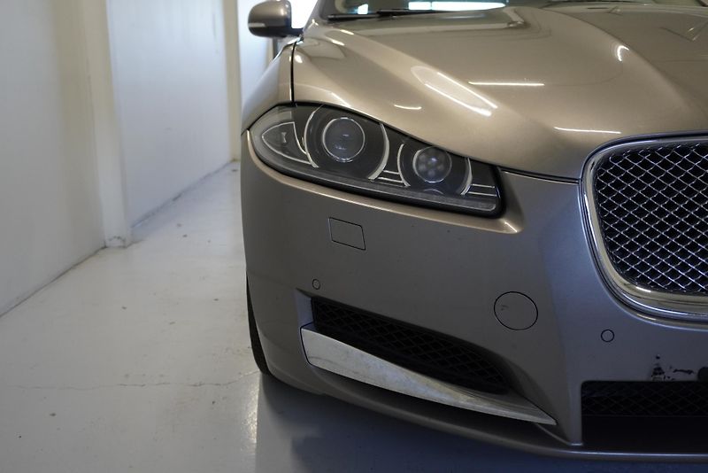 Jaguar XF 3.0D 202kW S-PORTFOLIO - fotka 3 z 34