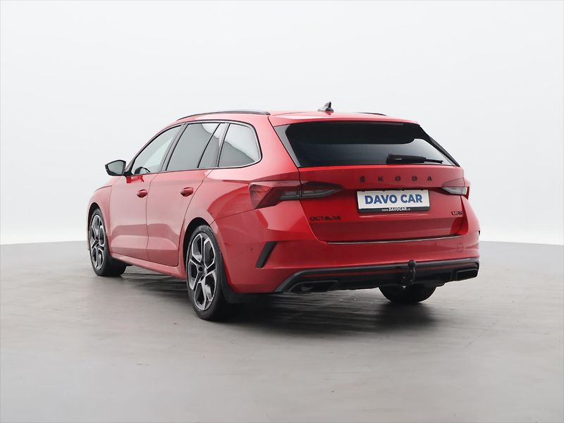 Škoda Octavia 2,0 TSI 180kW DSG CZ RS LED - fotka 5 z 31