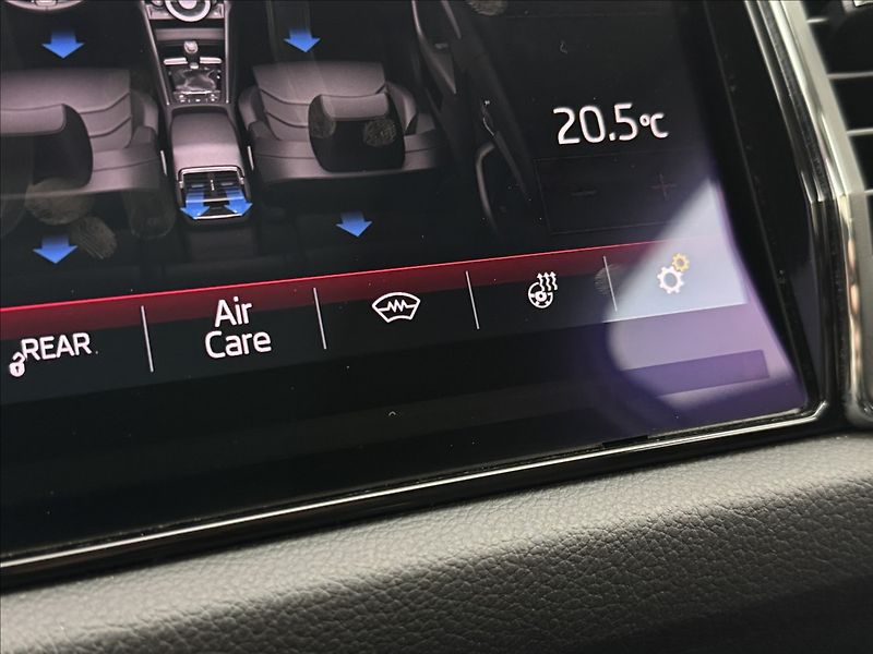 Škoda Kodiaq 2,0 DSG 4X4 CANTON ACC 360° - fotka 23 z 47