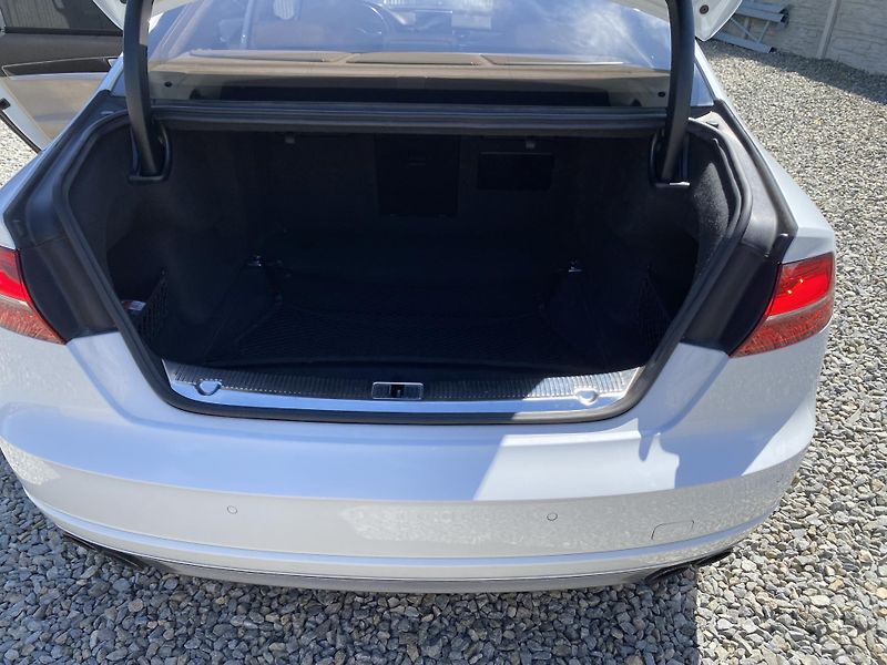 Audi A8 S8 4.0i V8 520PS CZ DPH EXTRA! - fotka 114 z 176