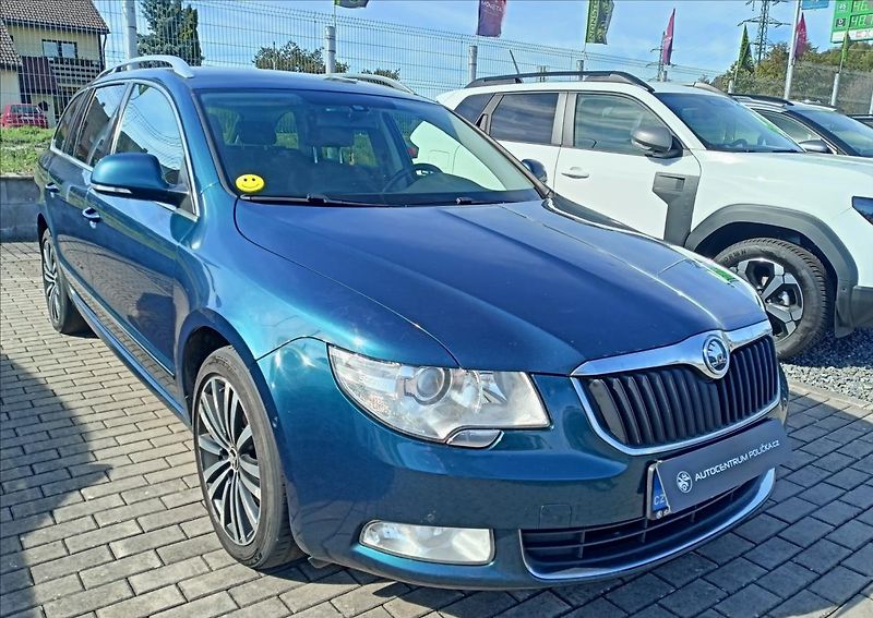 Škoda Superb 2,0   DSG 4x4 - fotka 2 z 13
