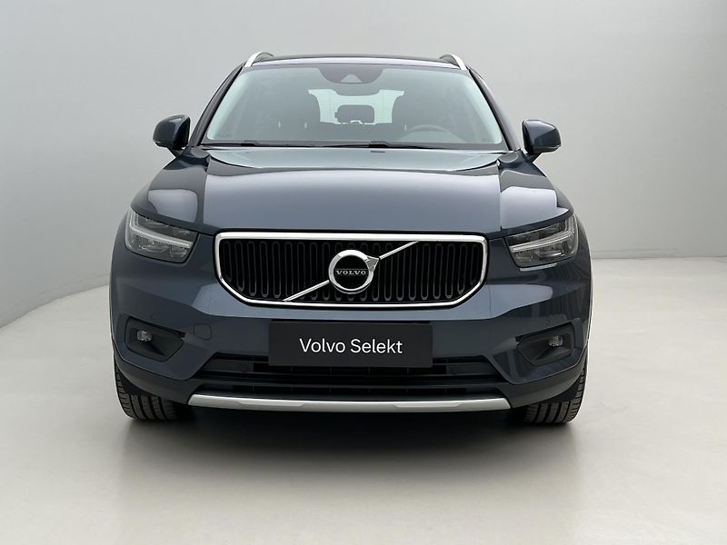 Volvo XC40 D3 MOMENTUM PRO MAN - fotka 13 z 34