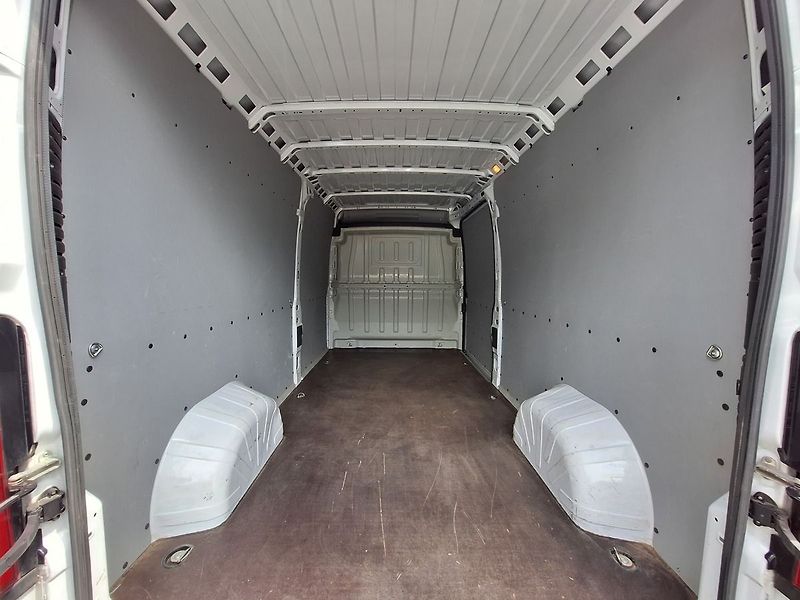 Peugeot Boxer (2024) FG 3500 L3H2 BHDi 140k MAN6 - fotka 16 z 17