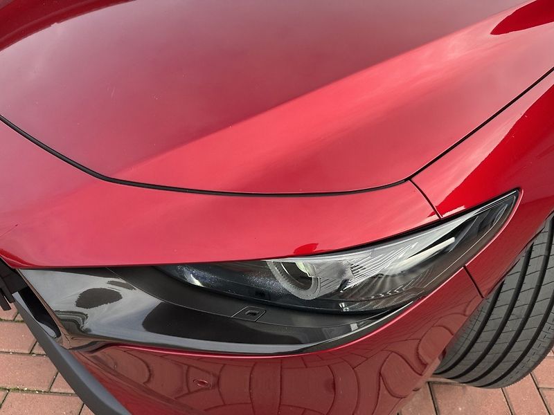 Mazda 3 (2019) 2.0i G-122 Ad.LED Bose Kamera - fotka 36 z 49