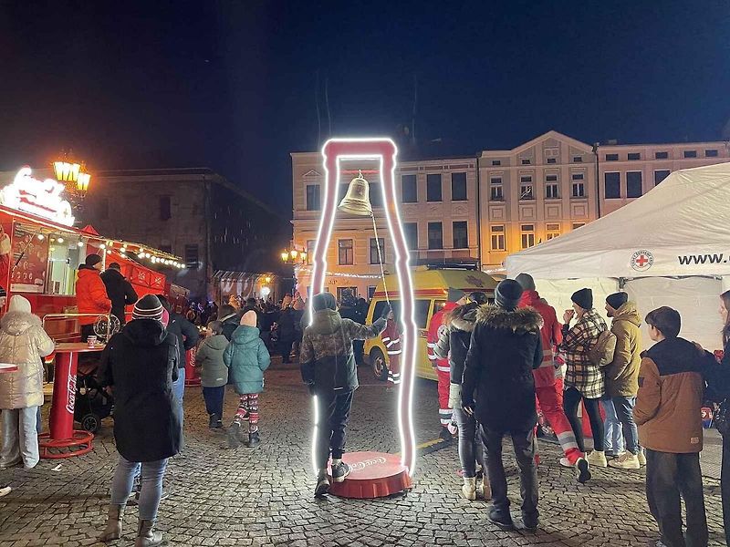 Vánoční kamion Coca-Coly se Santou dorazil do Frýdku-Místku, prosinec 2025.