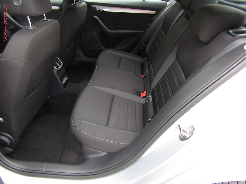 Škoda Octavia (2019) 1.6 TDi, ČR, Ambition - fotka 10 z 17