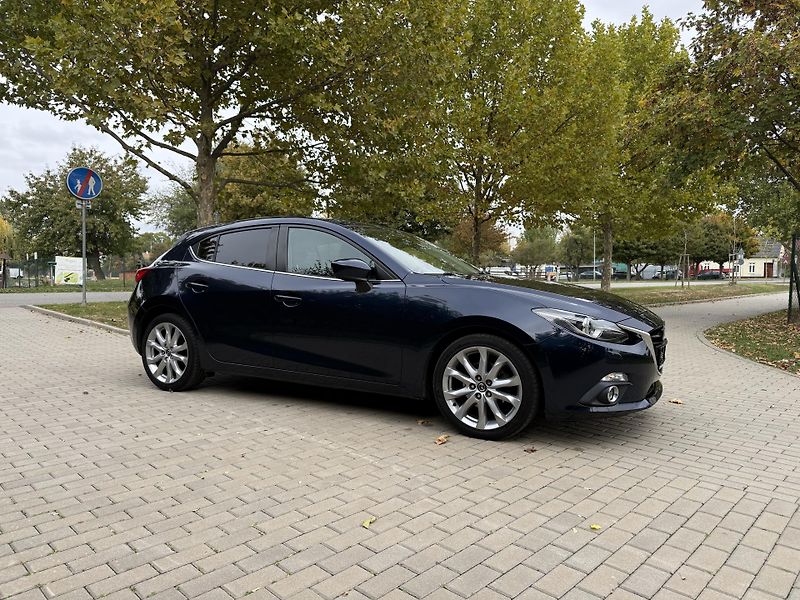 Mazda 3 2.0 Urban Limited - fotka 14 z 34