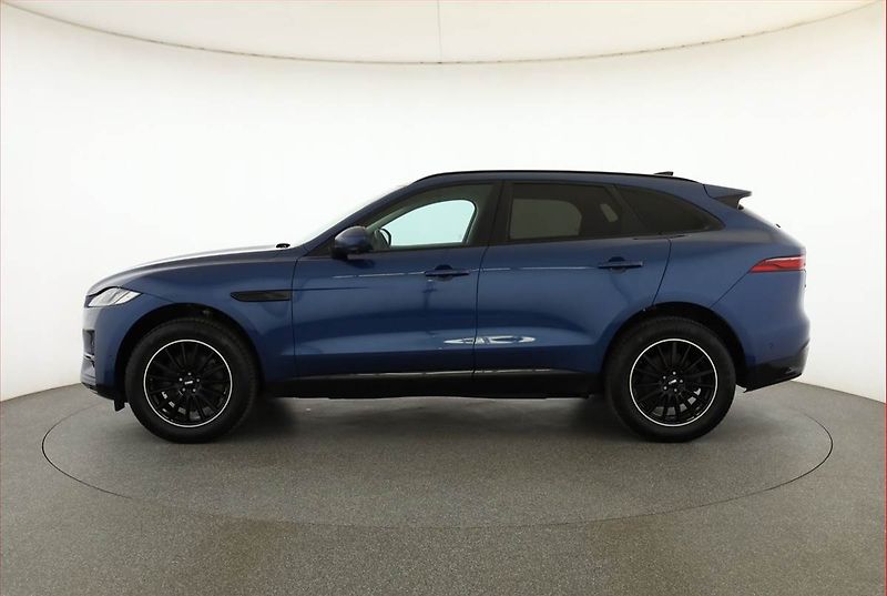 Jaguar F-Pace (2021) D200 AWD - fotka 3 z 20