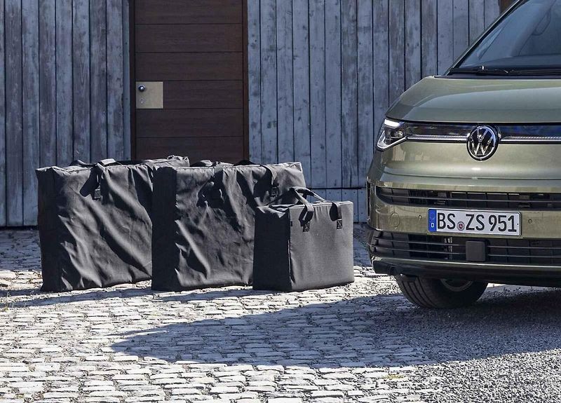 VW Califonia Beach připravená ke kempování.