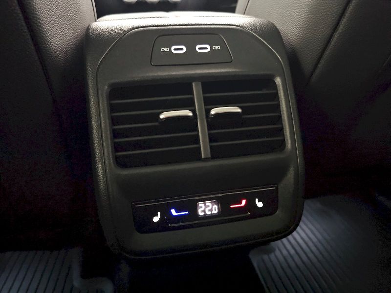 Škoda Superb (2024) COMBI 2.0TDI 142kW DSG 4x4 LAU - fotka 24 z 27