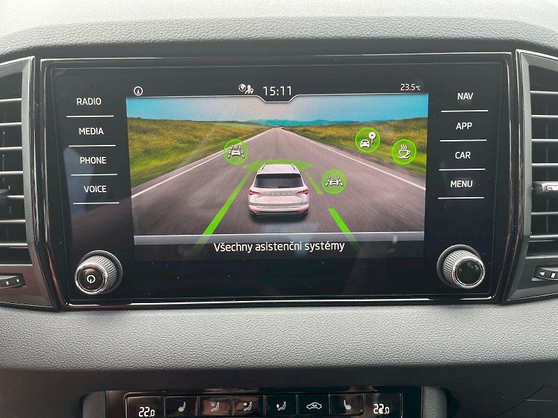 Škoda Karoq (2025) SELECTION 1.5 TSI DSG - fotka 18 z 30
