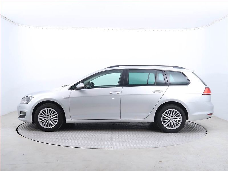 Volkswagen Golf (2014) 1.6 TDI, Navi, Tempomat - fotka 3 z 19