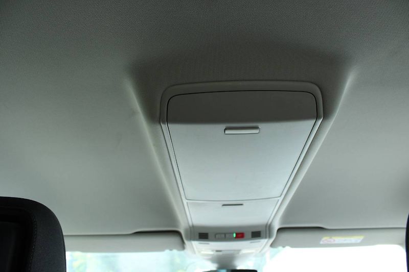 Volkswagen Touran (2022) 2.0 TDI 110kW DSG tažné - fotka 13 z 35