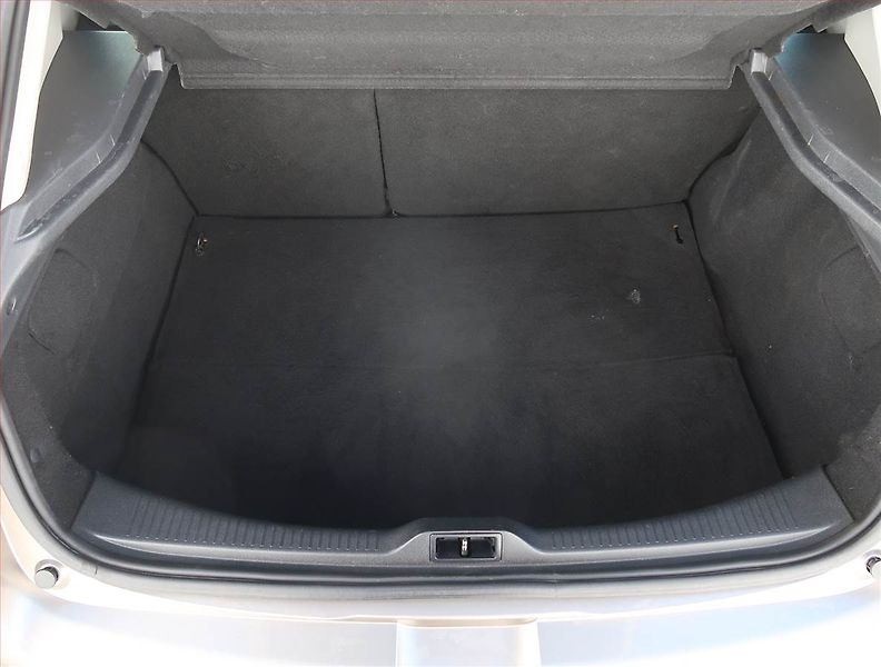 Renault Mégane (2010) 1.6 16V, Tempomat - fotka 13 z 18