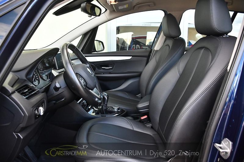BMW Řada 2 218d GRAND TOURER NAVI PDC HUD - fotka 16 z 49
