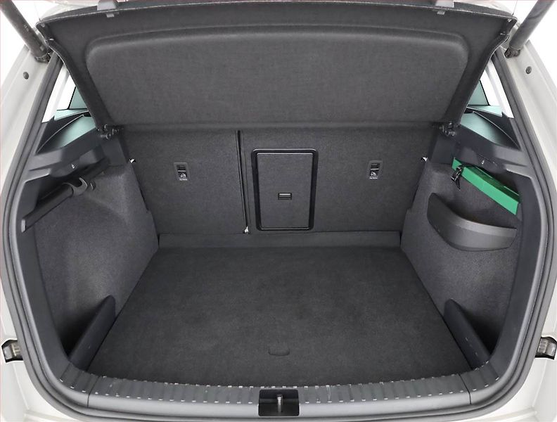 Škoda Karoq (2024) Fresh 2.0 TDI - fotka 20 z 21