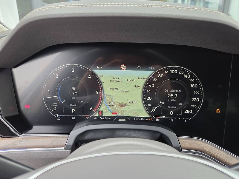 Volkswagen Touareg (2019) 3.0 TDI 210kW Vztduch/Noční vi - fotka 18 z 44
