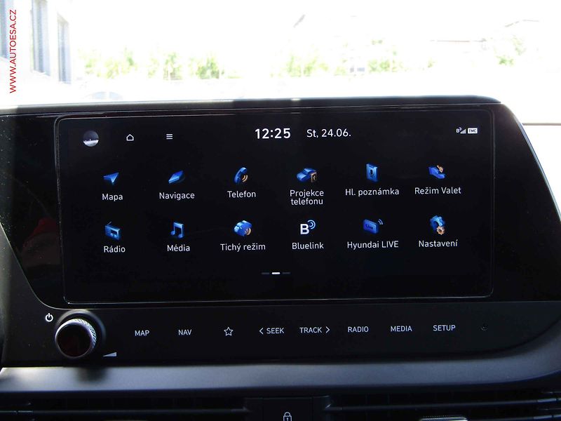 Hyundai i20 (2024) 1.2i, 1.maj,ČR, AC, navi - fotka 16 z 22