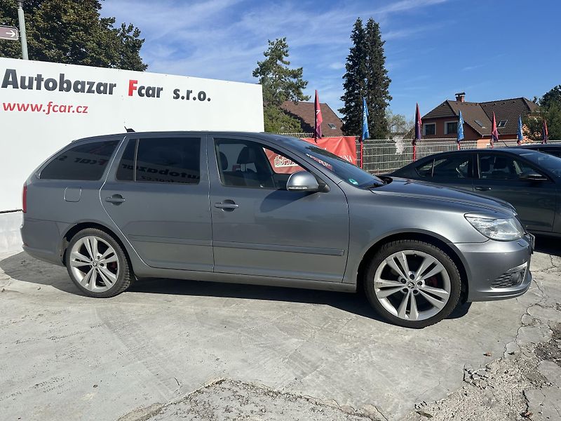 Škoda Octavia (2013) 2.0TDI RS ser.knížka - fotka 4 z 33