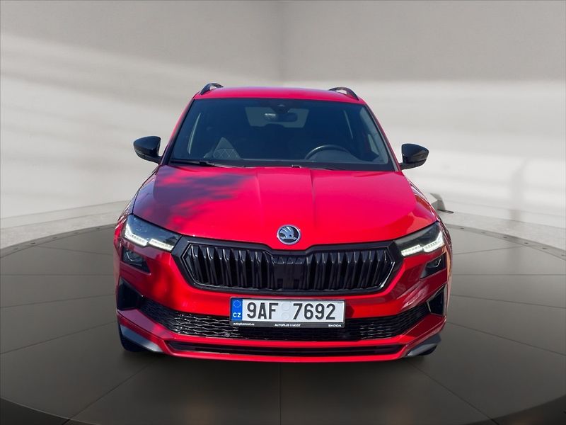 Škoda Karoq 2,0 TDI Sportline 4x4 DSG - fotka 2 z 11