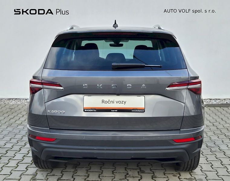 Škoda Karoq (2024) Top Selection 1.5 TSI 110 kW 7 - fotka 10 z 35