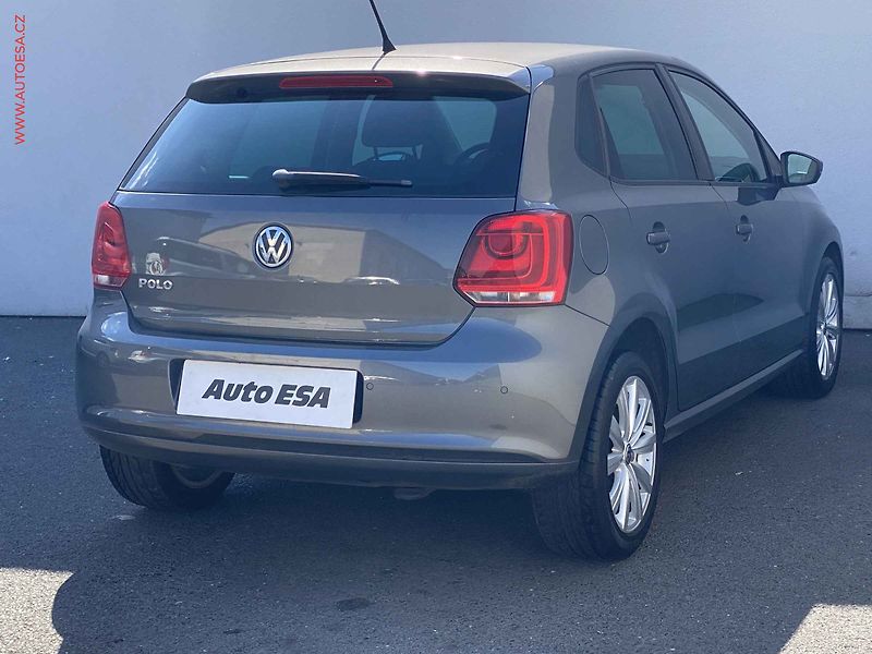 Volkswagen Polo (2011) c, Team, +kola - fotka 4 z 17