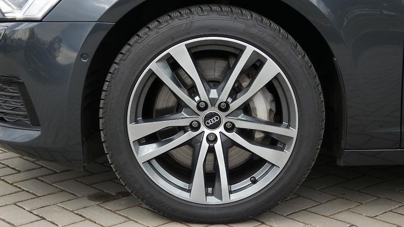 Audi A6 3.0 55 TFSI quattro - fotka 25 z 26