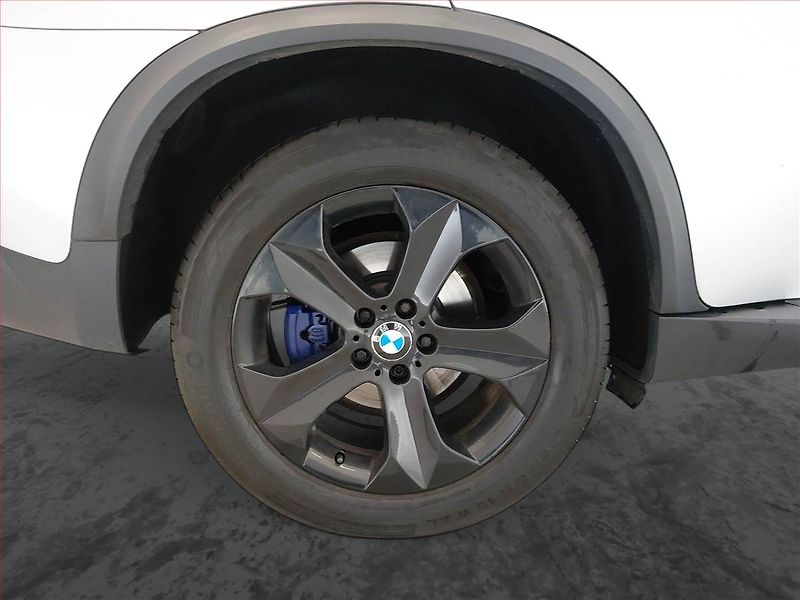 BMW X5 (2010) xDrive30d, 4X4, Automat - fotka 15 z 17