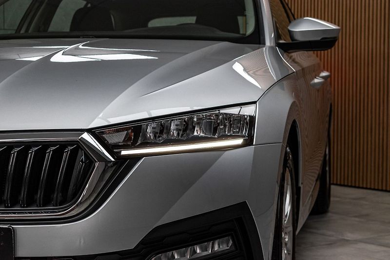 Škoda Octavia 2.0 TDI*REZERVACE* - fotka 33 z 39