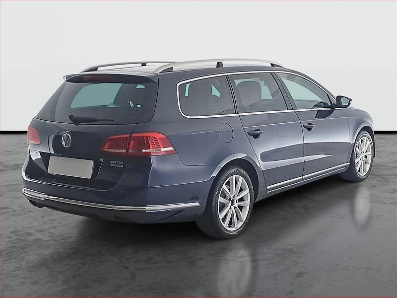 Volkswagen Passat (2014) 2.0 TDI, Automat, Xenony - fotka 5 z 17