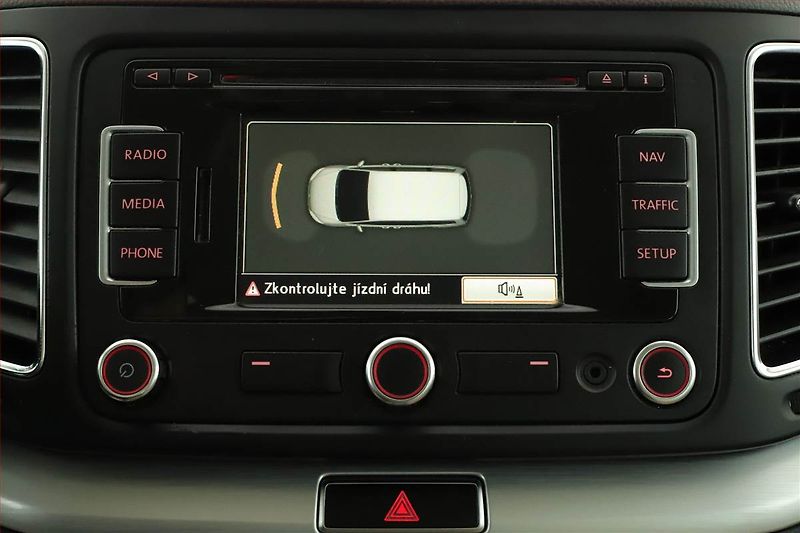 Volkswagen Sharan (2011) 2.0 TDI, 7 míst, Tempomat - fotka 17 z 25