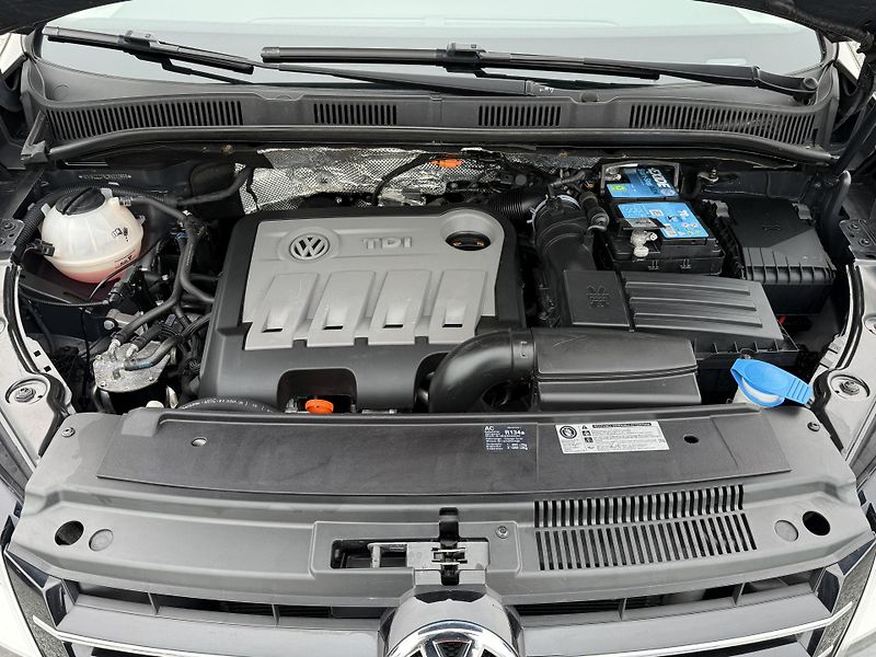Volkswagen Sharan 2,0 TDI Panorama Automat DSG - fotka 6 z 41