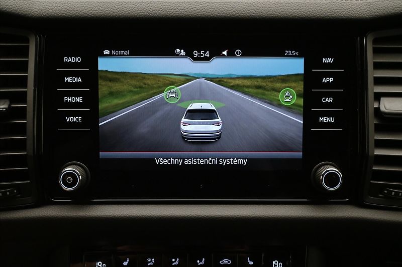Škoda Kodiaq 1,5 TSI 110 kW SportLine Záruk - fotka 19 z 30