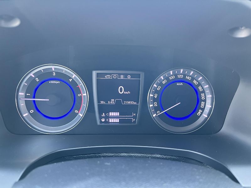 SsangYong Rexton 2.2D 4x2 KAMERA TEMPOMAT  - fotka 15 z 40