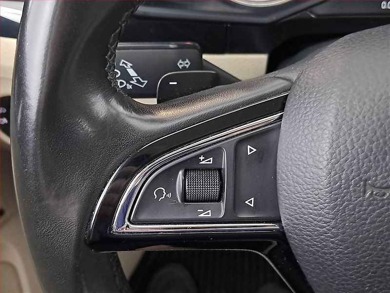 Škoda Superb (2016) 2.0 TDI, Automat, Kůže, Navi - fotka 21 z 26