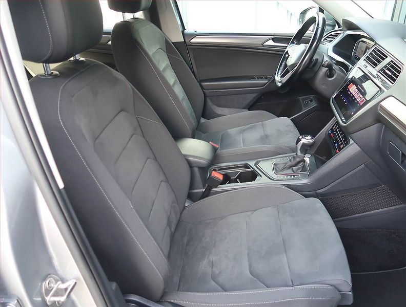 Volkswagen Tiguan Allspace (2022) Elegance 2.0 TDI - fotka 9 z 16