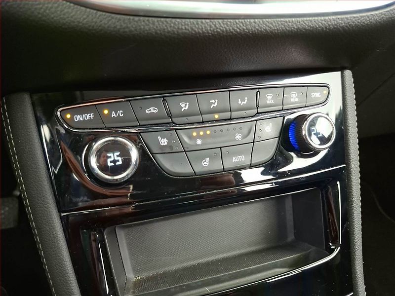 Opel Astra (2019) 1.6 BiCDTI, Serv.kniha - fotka 16 z 21