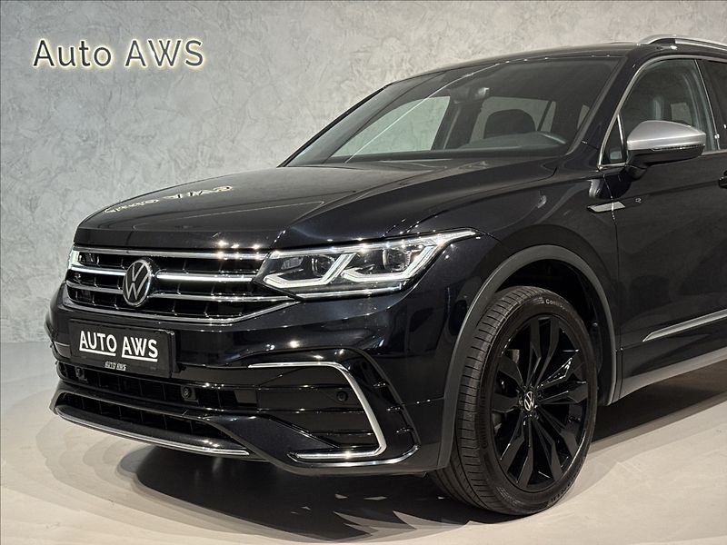 Volkswagen Tiguan Allspace 2,0 TDi  DSG 4x4 R-Line Matrix - fotka 4 z 45