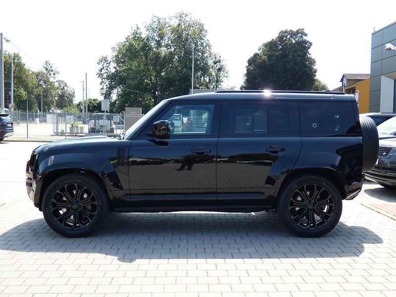 Land Rover Defender 110 4,4 OCTA P635 - fotka 3 z 46