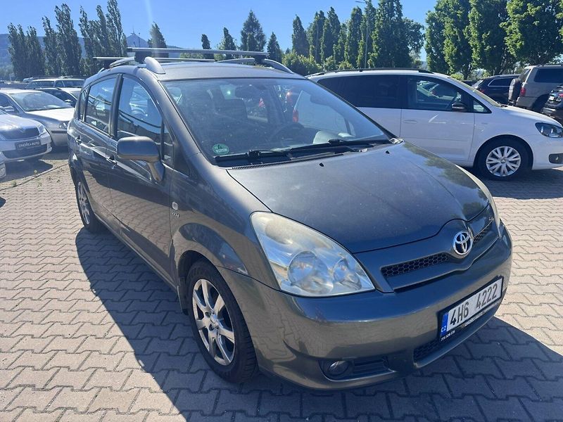 Toyota Corolla Verso (2005) AUTOMAT 1,8i VVT-i 95 KW ČR - fotka 8 z 36