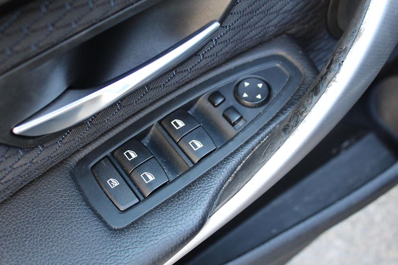 BMW Řada 4 420d xDrive - fotka 14 z 21