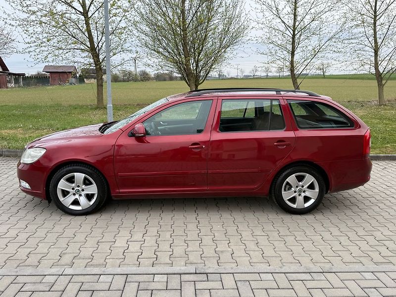 Škoda Octavia (2009) - fotka 2 z 30