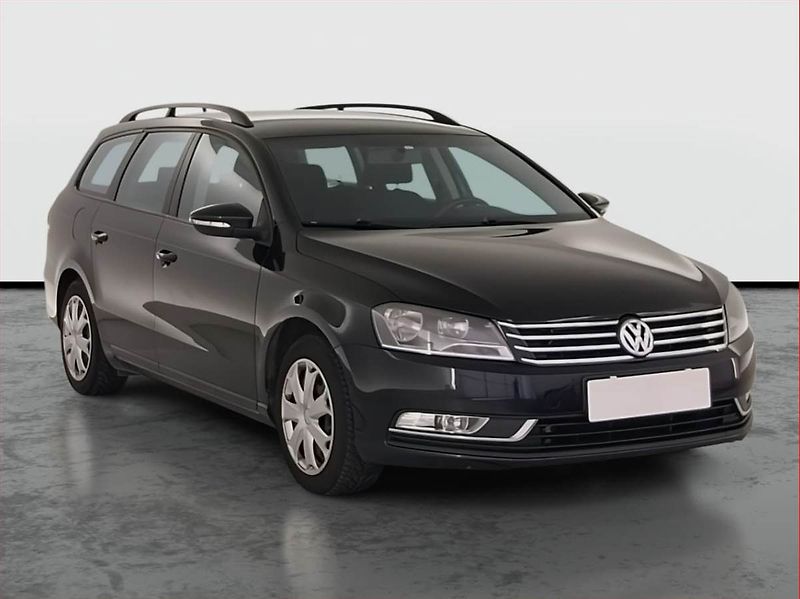 Volkswagen Passat (2011) 2.0 TDI, Serv.kniha, Navi - fotografie inzerátu