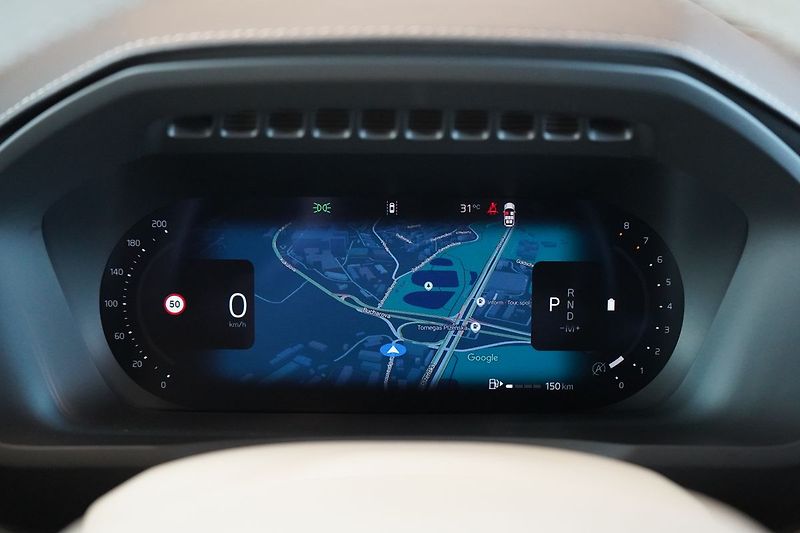 Volvo XC90 B5 PLUS Bright Vzduch, 360° - fotka 25 z 50