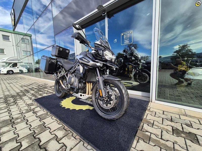 Triumph Tiger Explorer 1200 XC (2018) Tiger Explorer 1200 XCX - fotka 1 z 20