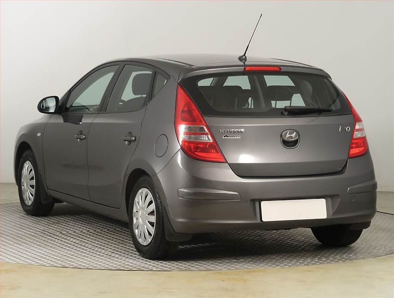 Hyundai i30 (2008) 1.4 CVVT, po STK, Klima - fotka 4 z 16