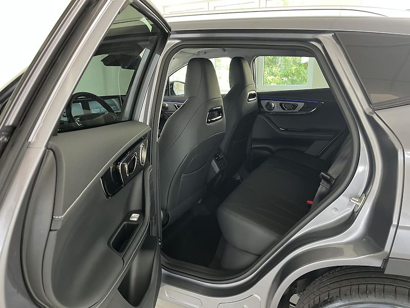Omoda 5 (2026) 1.5. TGDI HEV PREMIUM - fotka 10 z 15