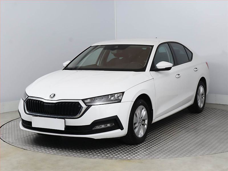 Škoda Octavia (2022) Ambition 1.5 TSI - fotka 2 z 18