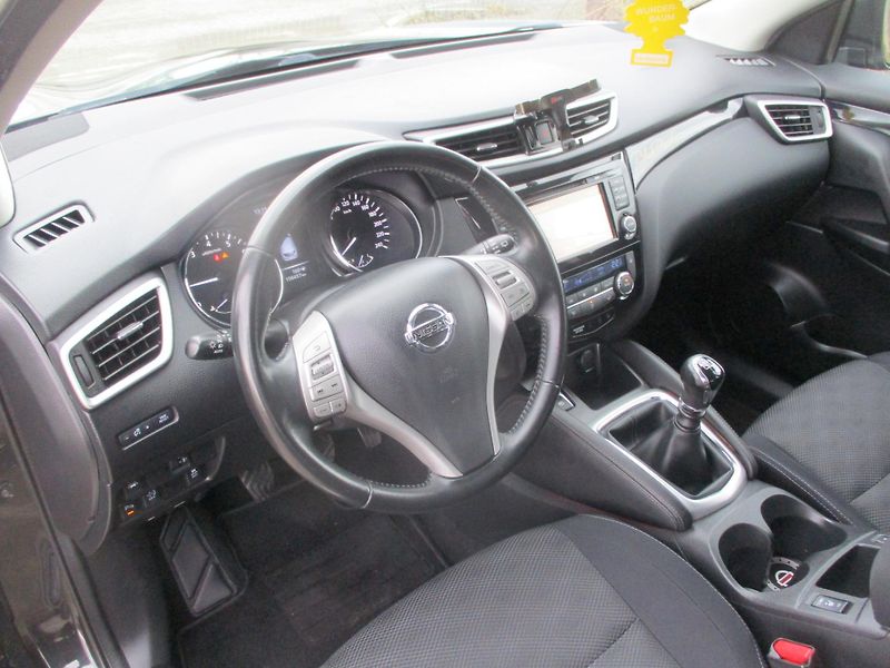 Nissan Qashqai 1.6DIG-T 120kW NAVI VÝHŘEV - fotka 13 z 43