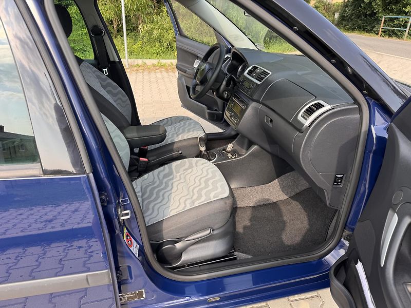 Škoda Roomster 1.4i 63Kw Ambition - fotka 16 z 18